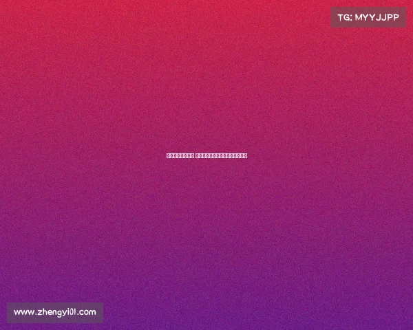 暴雨突袭比赛中断 球场瞬间化身游泳池惊现水灾奇观